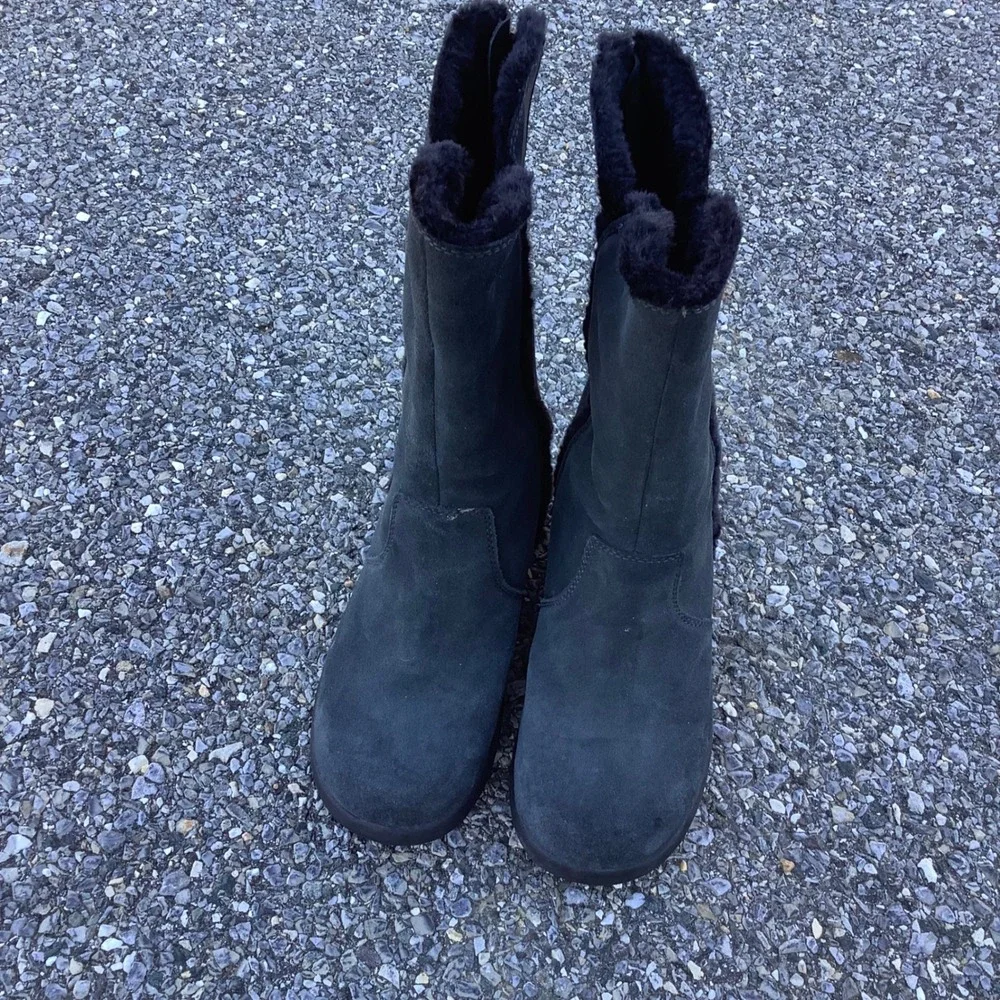 L.L Bean Arctic Grip Primaloft Suede Fur Lined Winter Boots Women Vibram sol Zip